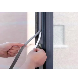 FITA DE ESPUMA DE BORRACHA PARA VEDAÇÃO 11MM X 10M BOM-1343